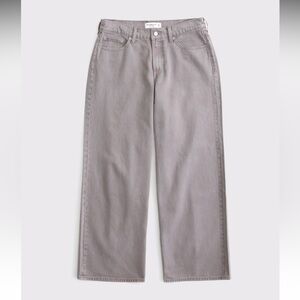 ABERCROMBIE & FITCH NWT Ultra Loose Low Rise Jean 24L